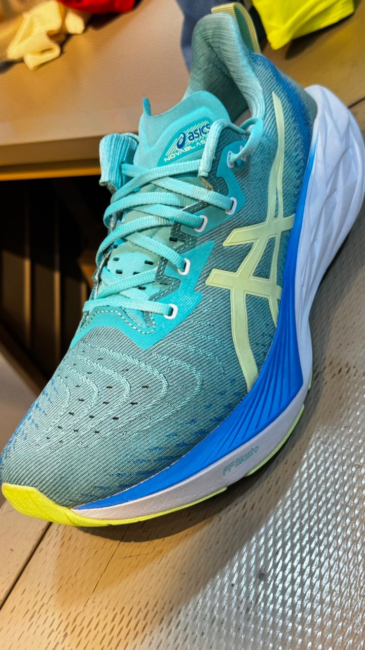 Asics Novablast4