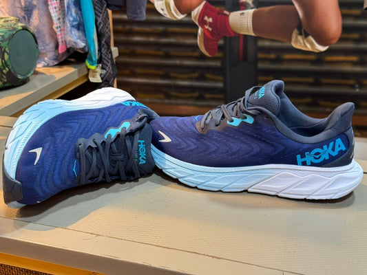 Hoka Arahi 6