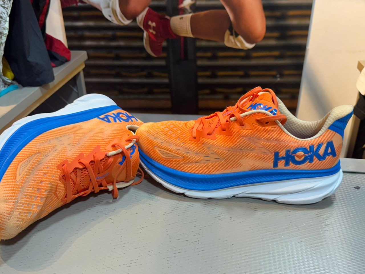 Hoka Clifton 9