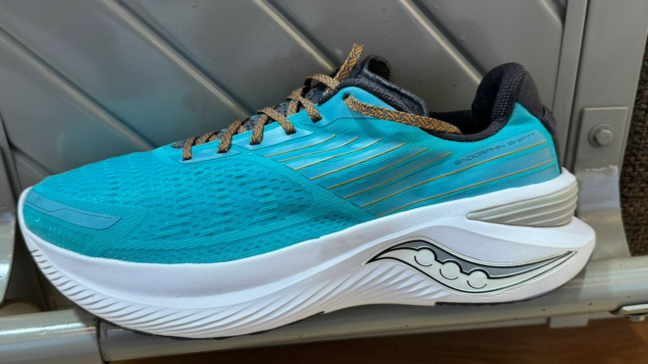 Saucony Endorphin Shift3