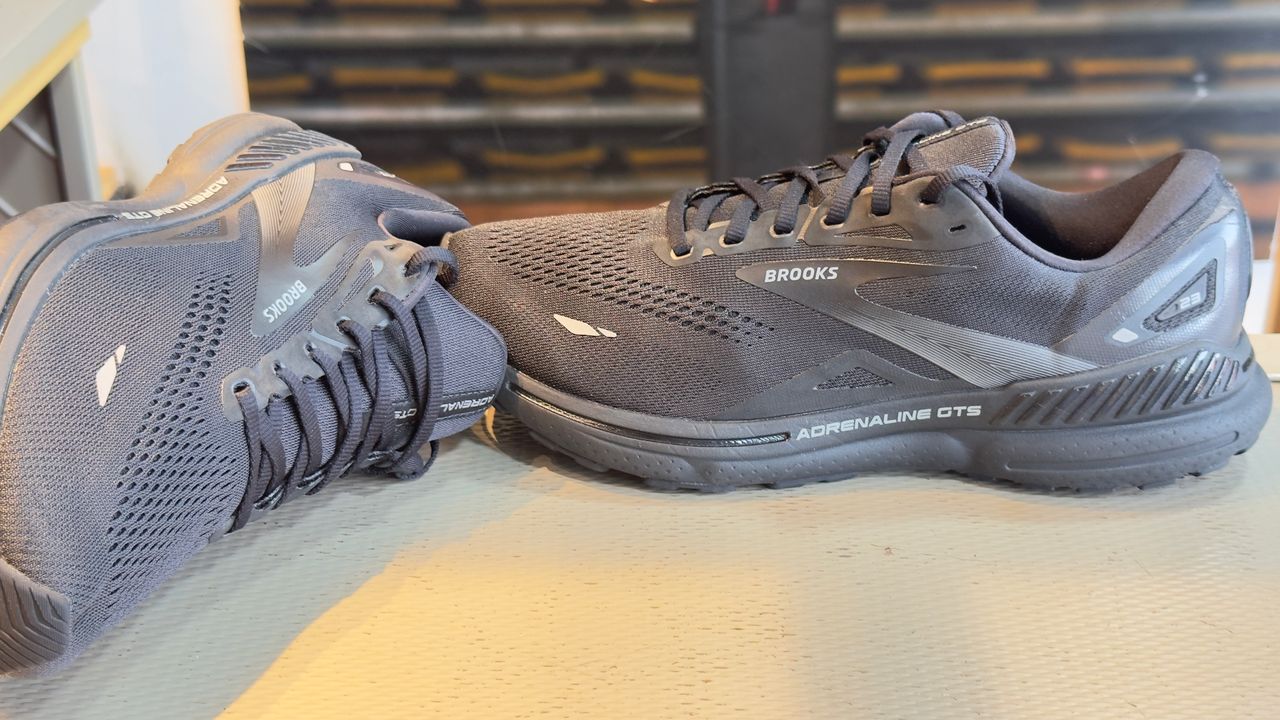 Brooks Adrenaline GTS25