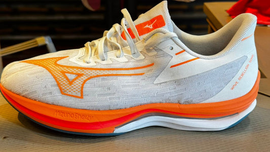 Mizuno Wave Rebellion Sonic