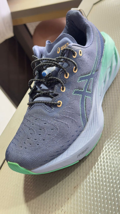 ASICS Novablast