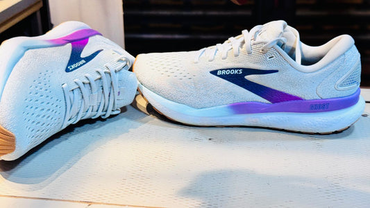 Brooks Ghost16