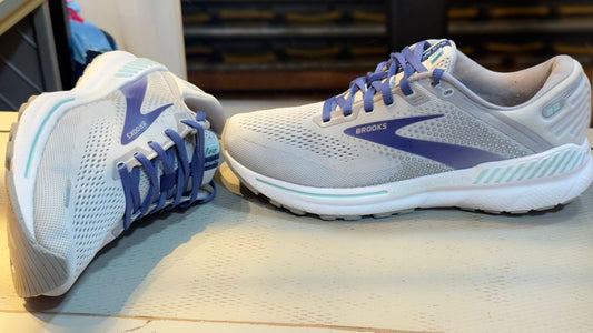Brooks Adrenaline22GT5