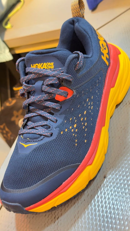 Hoka Challenger ATR6