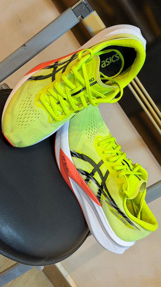 Asics Magic Speed